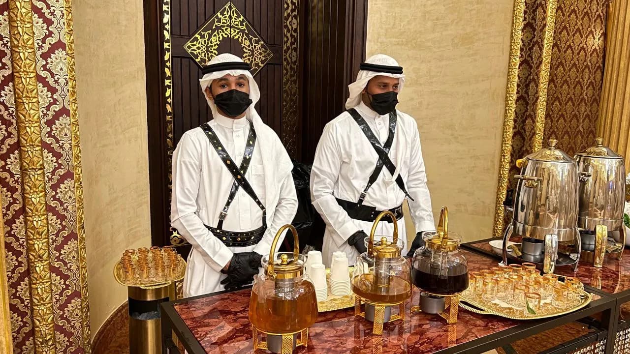 من أعمال صبابين قهوة في ينبع — كيف الضيافة (4)