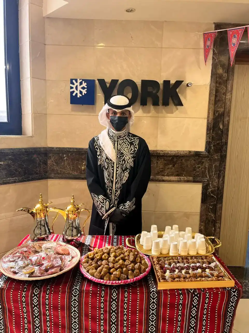 قهوجيين وصبابين قهوة في جدة